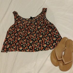 ✨Floral Cropped Top✨